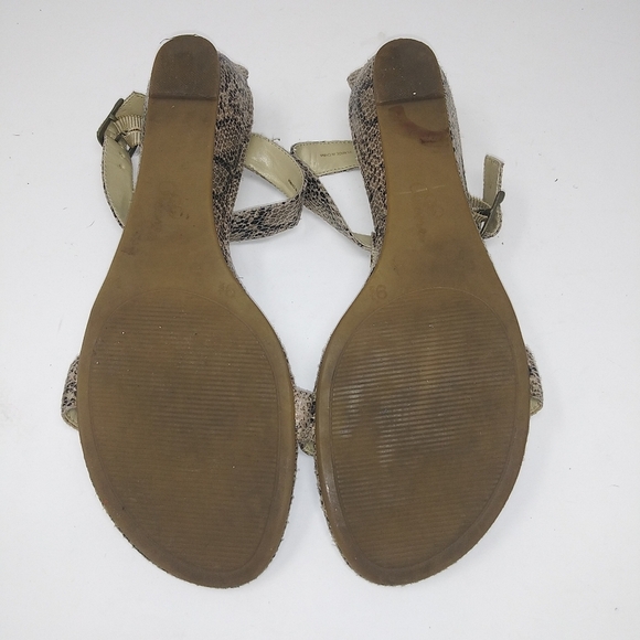 Tan/Black Faux Snakeskin Sandals Sz 9.5 - Picture 4 of 6